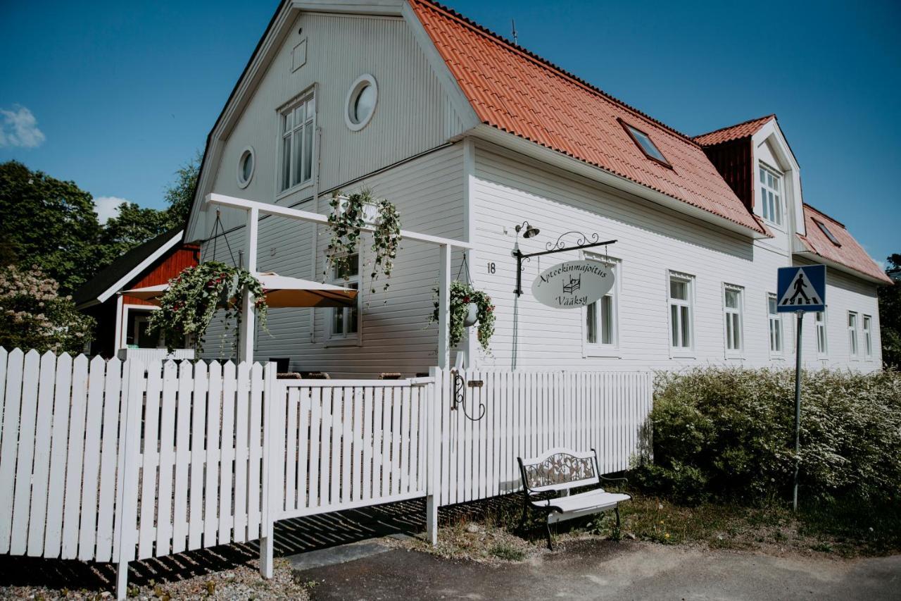 Vaeaeksyn Apteekinmajoitus エクステリア 写真